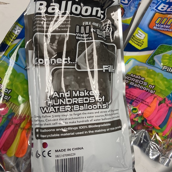 Nwt 5 sets of 111 self sealing water balloons - Picture 3 of 3